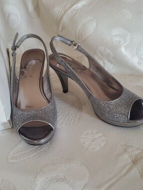 Nine West Heeled Sandal